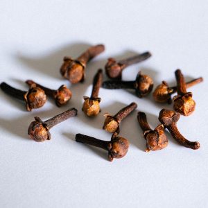 Clove Lalpari